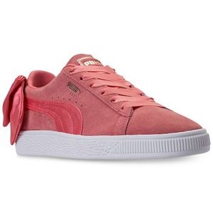 puma women's suede bow casual sneakers